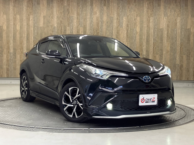 トヨタ C-HR ハイブリッド 1.8 Gの中古車