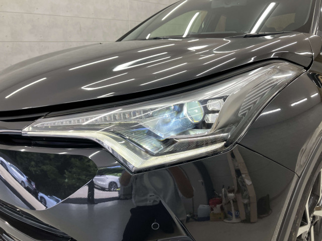 トヨタ C-HR ハイブリッド 1.8 Gの中古車