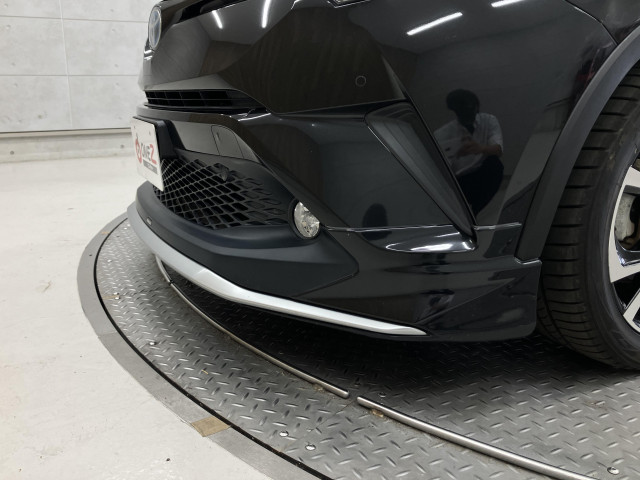 トヨタ C-HR ハイブリッド 1.8 Gの中古車