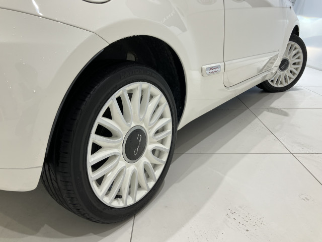 フィアット 500C ドルチェヴィータの中古車