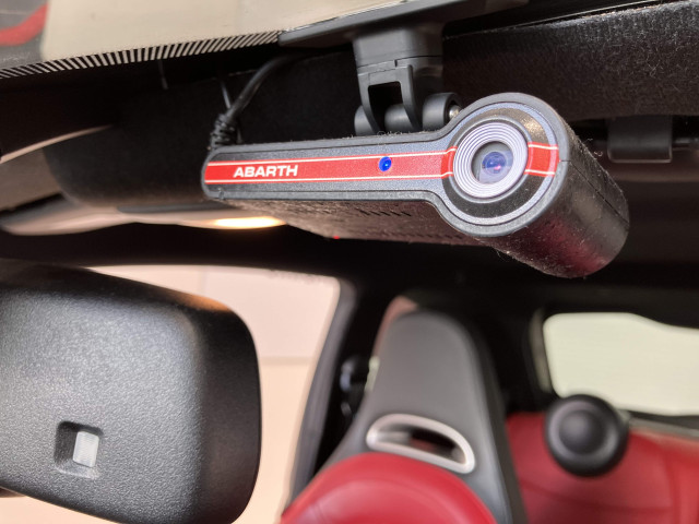 アバルト 595 ツーリズモの中古車