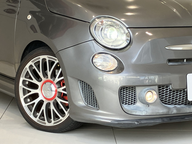アバルト 595 ツーリズモの中古車