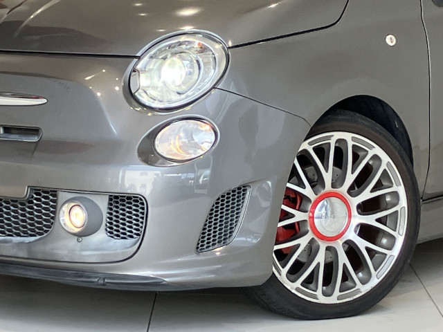 アバルト 595 ツーリズモの中古車
