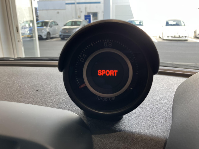 アバルト 595 ツーリズモの中古車