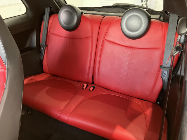 アバルト 595 ツーリズモの中古車