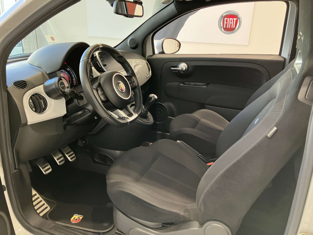 アバルト 595 1.4の中古車