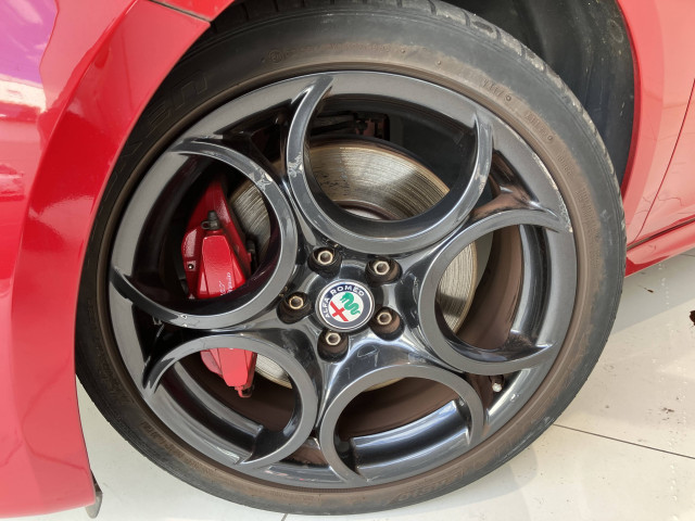 アルファロメオ ジュリエッタ ヴェローチェの中古車