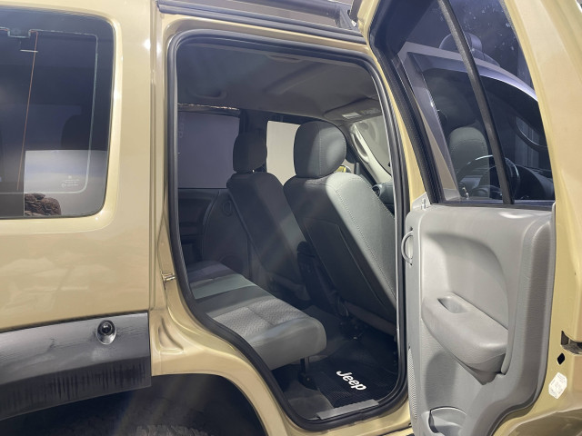 ジープ チェロキー レネゲード 4WDの中古車