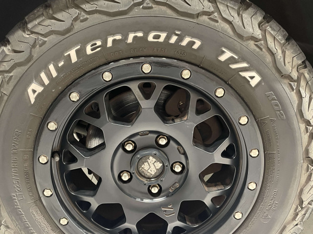 ジープ チェロキー レネゲード 4WDの中古車