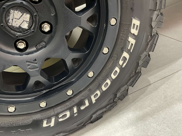 ジープ チェロキー レネゲード 4WDの中古車