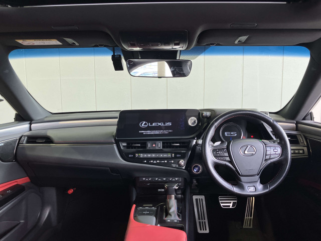 レクサス ES 300h Fスポーツの中古車