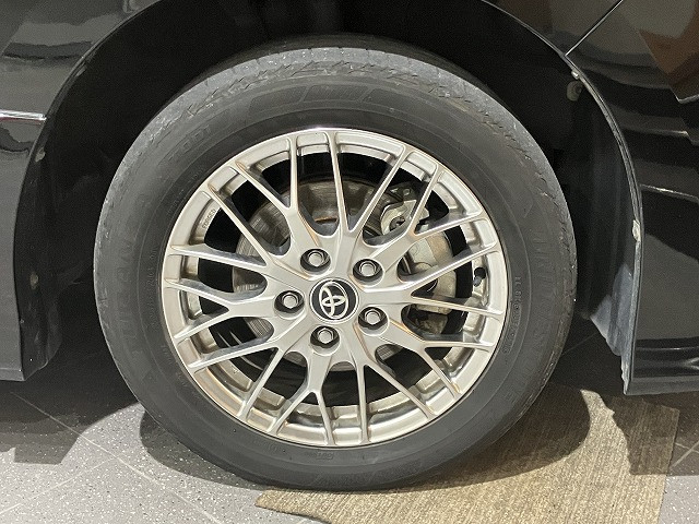 トヨタ ヴォクシー 1.8 ハイブリッド ZS 煌Ⅲの中古車