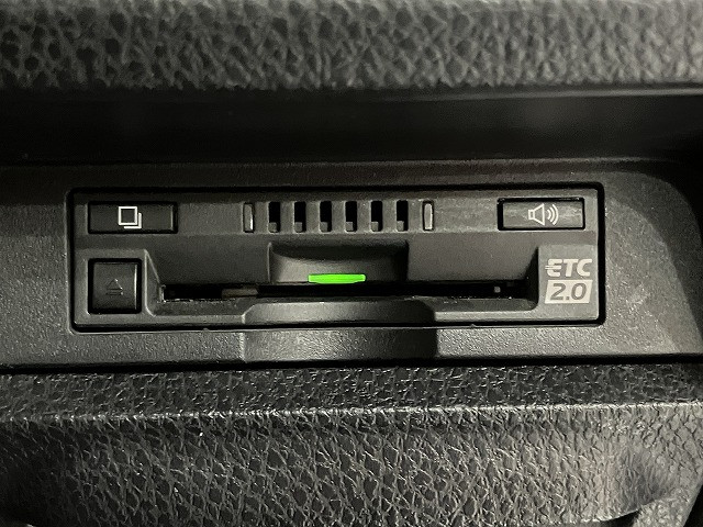 トヨタ ヴォクシー 1.8 ハイブリッド ZS 煌Ⅲの中古車