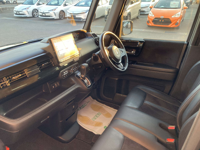 ホンダ N-BOX カスタム 660 L ターボの中古車