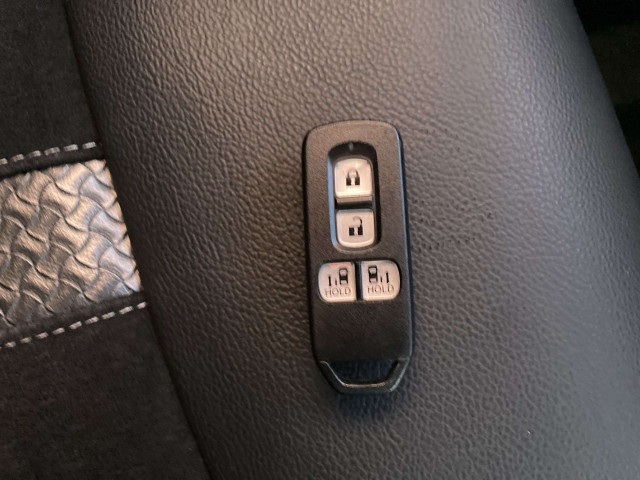 ホンダ N-BOX カスタム 660 L ターボの中古車