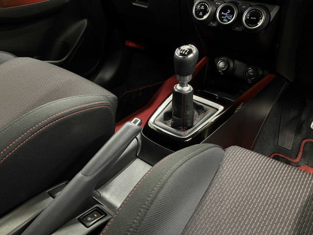 スズキ スイフトスポーツ スポーツ 1.4の中古車