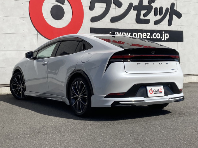 トヨタ プリウス 2.0 Zの中古車