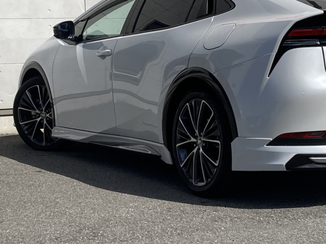 トヨタ プリウス 2.0 Zの中古車