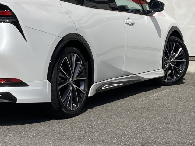 トヨタ プリウス 2.0 Zの中古車
