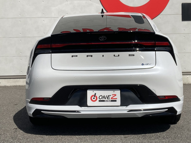 トヨタ プリウス 2.0 Zの中古車