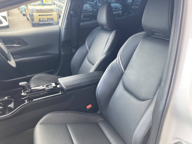 トヨタ プリウス 2.0 Zの中古車