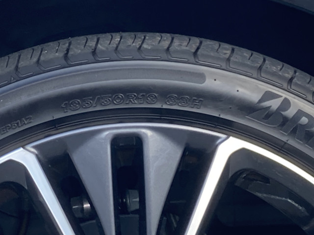 トヨタ プリウス 2.0 Zの中古車