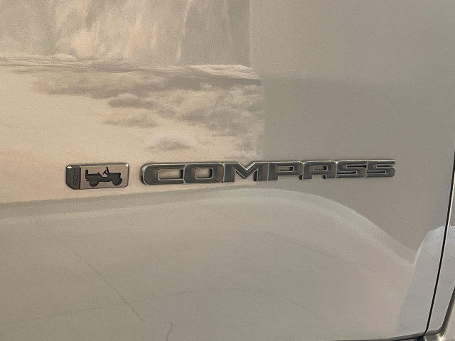 ジープ コンパス 80th アニバーサリー エディション 4WDの中古車