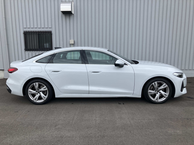 アウディ A5 A5 TFSI 110kWの中古車