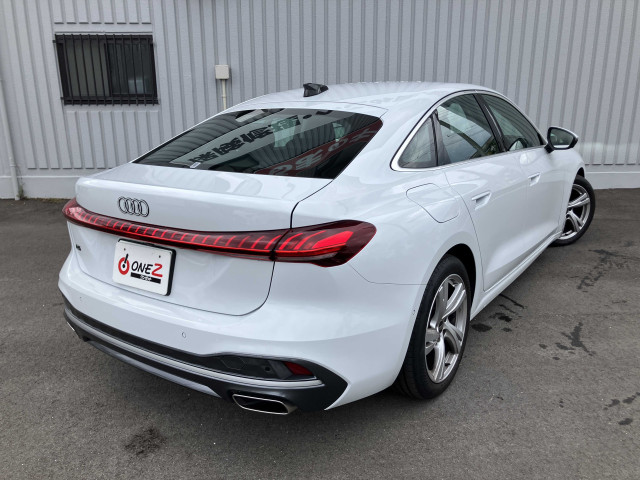 アウディ A5 A5 TFSI 110kWの中古車