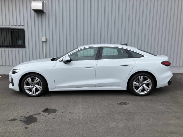 アウディ A5 A5 TFSI 110kWの中古車