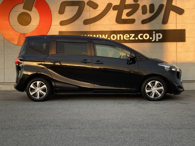 トヨタ シエンタ ハイブリッド 1.5 G クエロの中古車