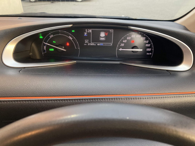 トヨタ シエンタ ハイブリッド 1.5 G クエロの中古車