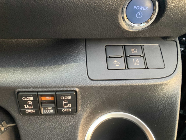 トヨタ シエンタ ハイブリッド 1.5 G クエロの中古車