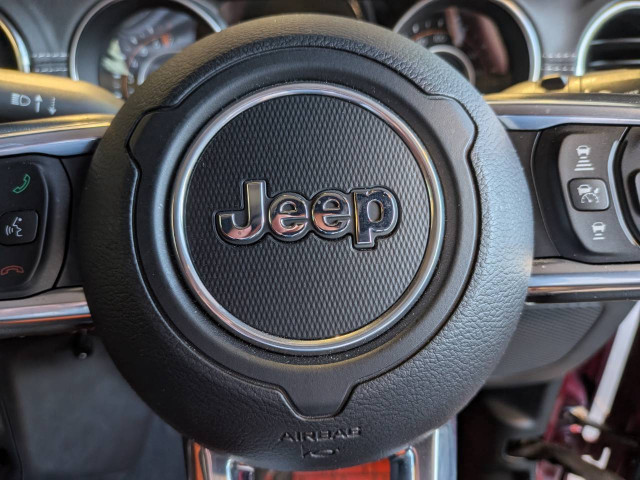 ジープ ラングラー アンリミテッド サハラ 3.6L 4WDの中古車