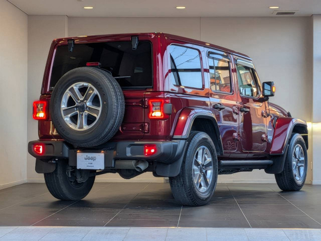 ジープ ラングラー アンリミテッド サハラ 3.6L 4WDの中古車