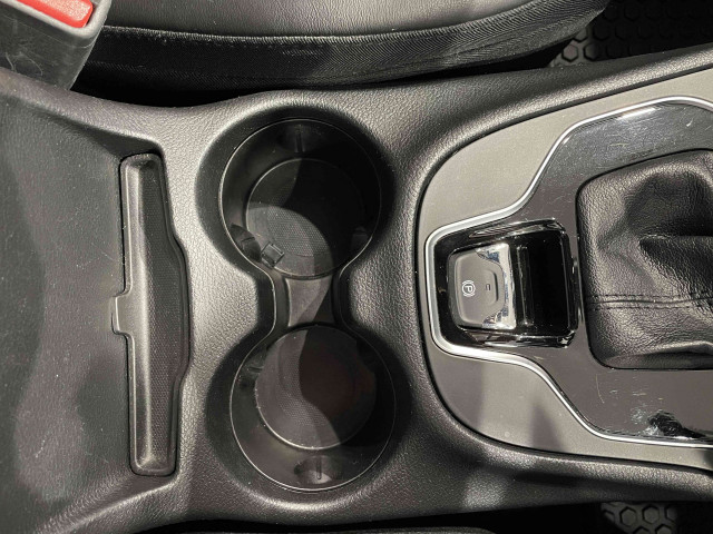 ジープ チェロキー リミテッド 4WDの中古車