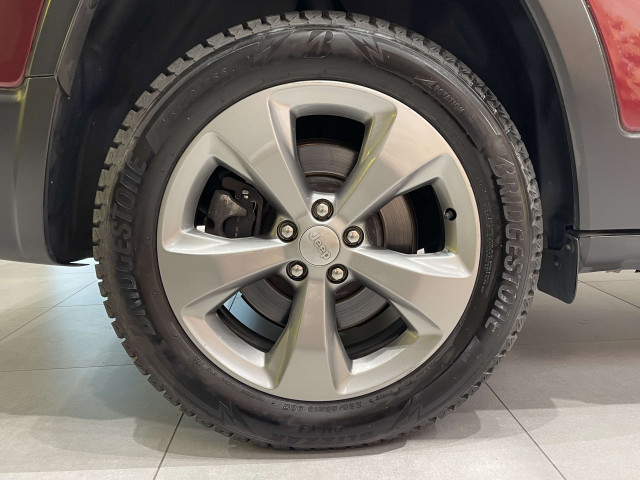 ジープ チェロキー リミテッド 4WDの中古車