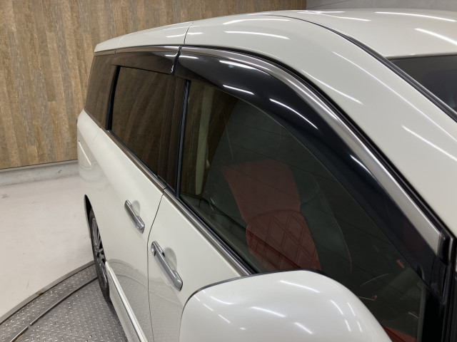 日産 エルグランド 250ハイウェイスターS アーバンクロム 8人乗りの中古車
