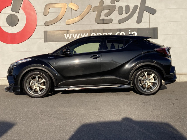トヨタ C-HR ハイブリッド 1.8 Gの中古車
