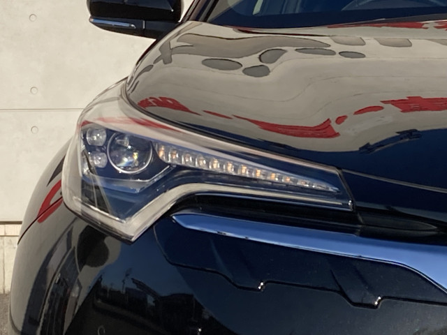 トヨタ C-HR ハイブリッド 1.8 Gの中古車