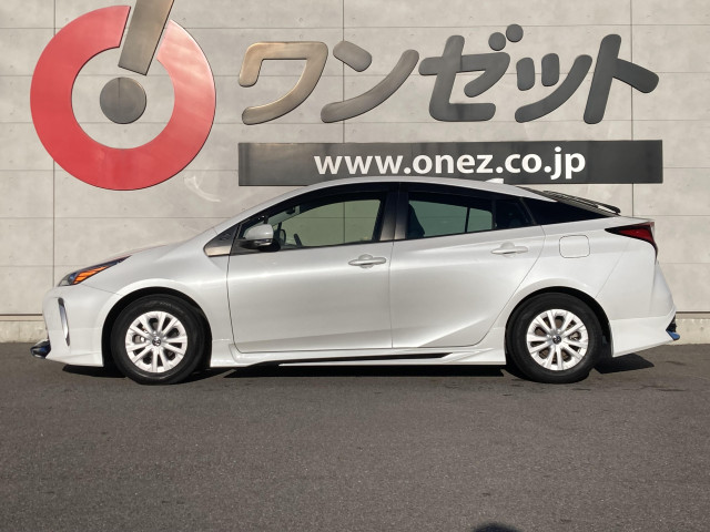 トヨタ プリウス 1.8 S セーフティ プラスⅡの中古車