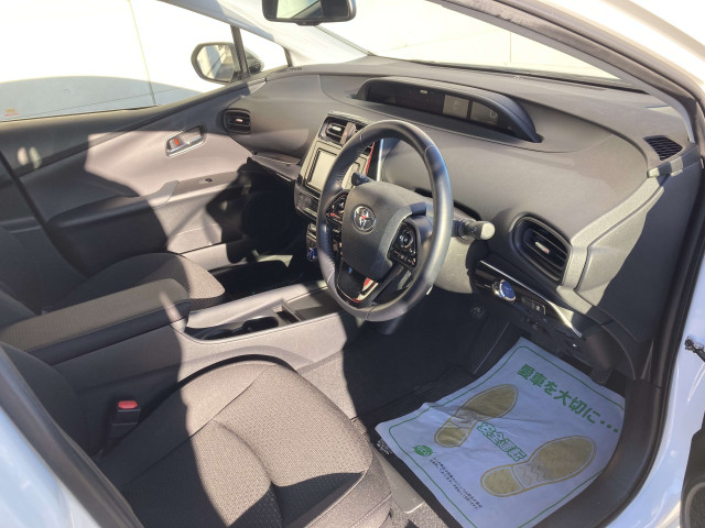 トヨタ プリウス 1.8 S セーフティ プラスⅡの中古車