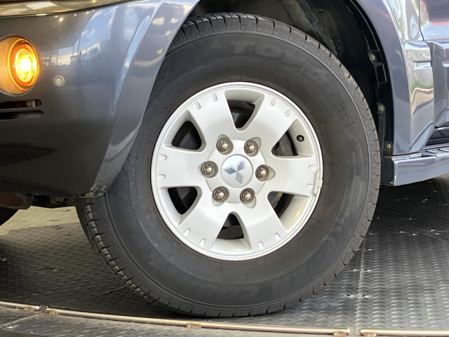 三菱 パジェロ 3.0 ロング ZR 4WDの中古車