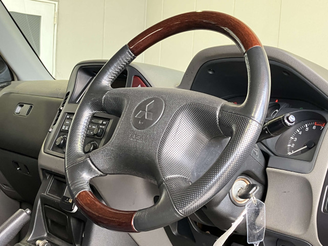 三菱 パジェロ 3.0 ロング ZR 4WDの中古車