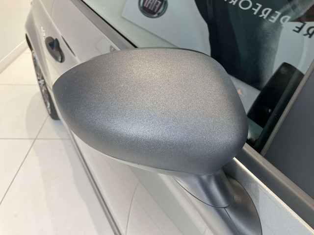 アバルト 595 F595の中古車