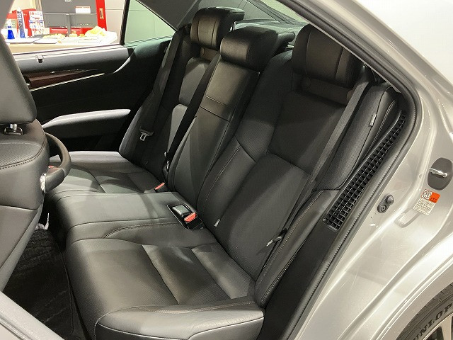 トヨタ クラウンマジェスタ 3.5 Fバージョンの中古車