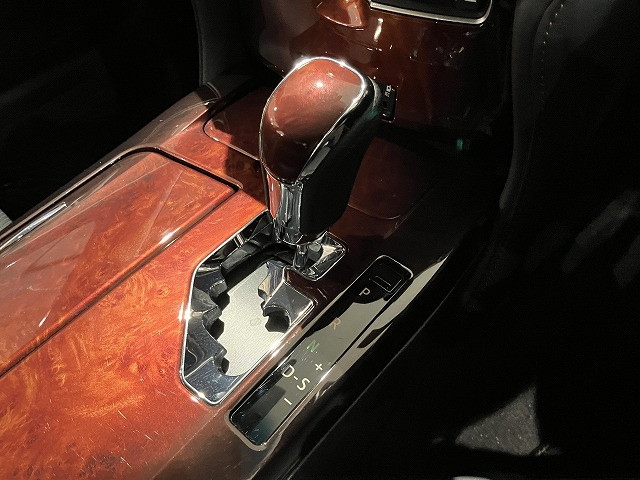 トヨタ クラウンマジェスタ 3.5 Fバージョンの中古車