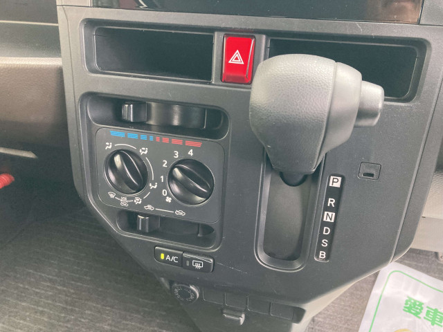 トヨタ ルーミー 1.0 Xの中古車