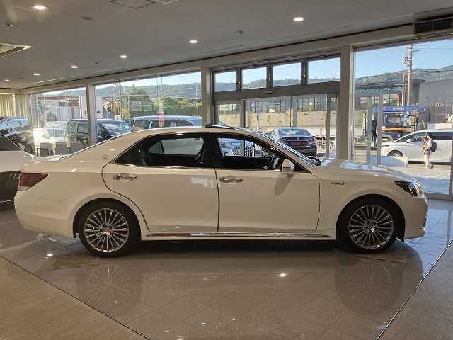 トヨタ クラウンマジェスタ 3.5 Fバージョンの中古車