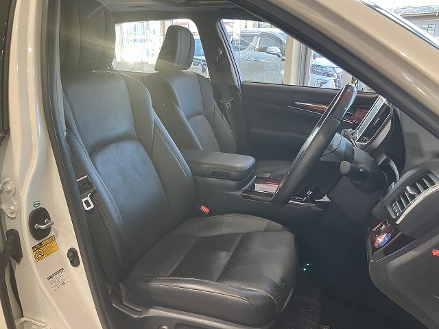 トヨタ クラウンマジェスタ 3.5 Fバージョンの中古車